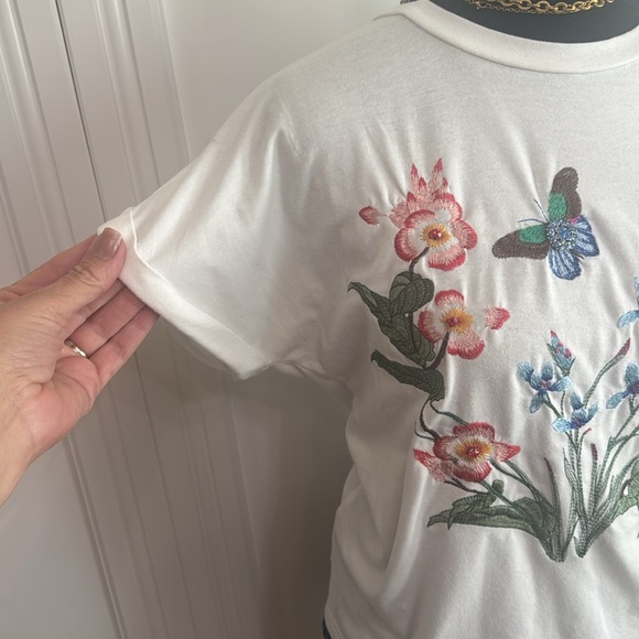 Floral Embroidered White T-Shirt with Srones - Picture 5 of 7